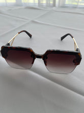 Load image into Gallery viewer, Sunnies: Vintage Love